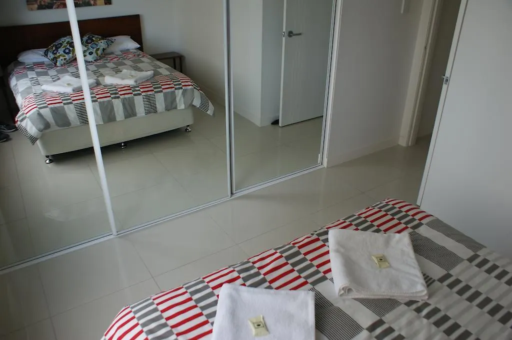 *** Aparthotel Kirra Vista Holiday Units Coolangatta Australia